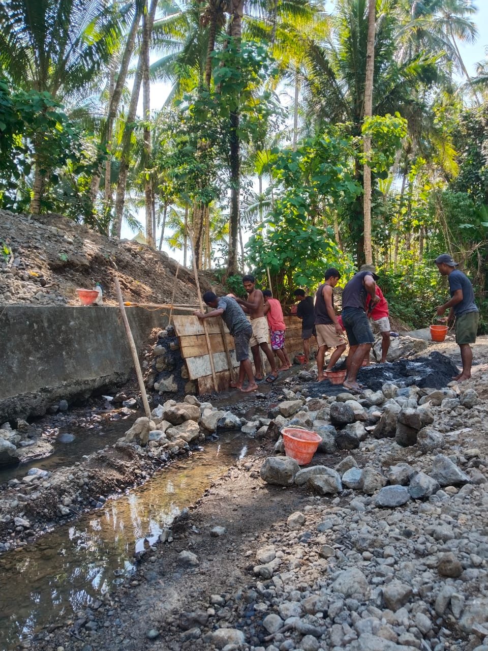 Jangailulu - Kebersamaan Warga dalam Gotong Royong Maluku Utara di Kecamatan Loloda Tengah, Kabupaten Halmahera Barat